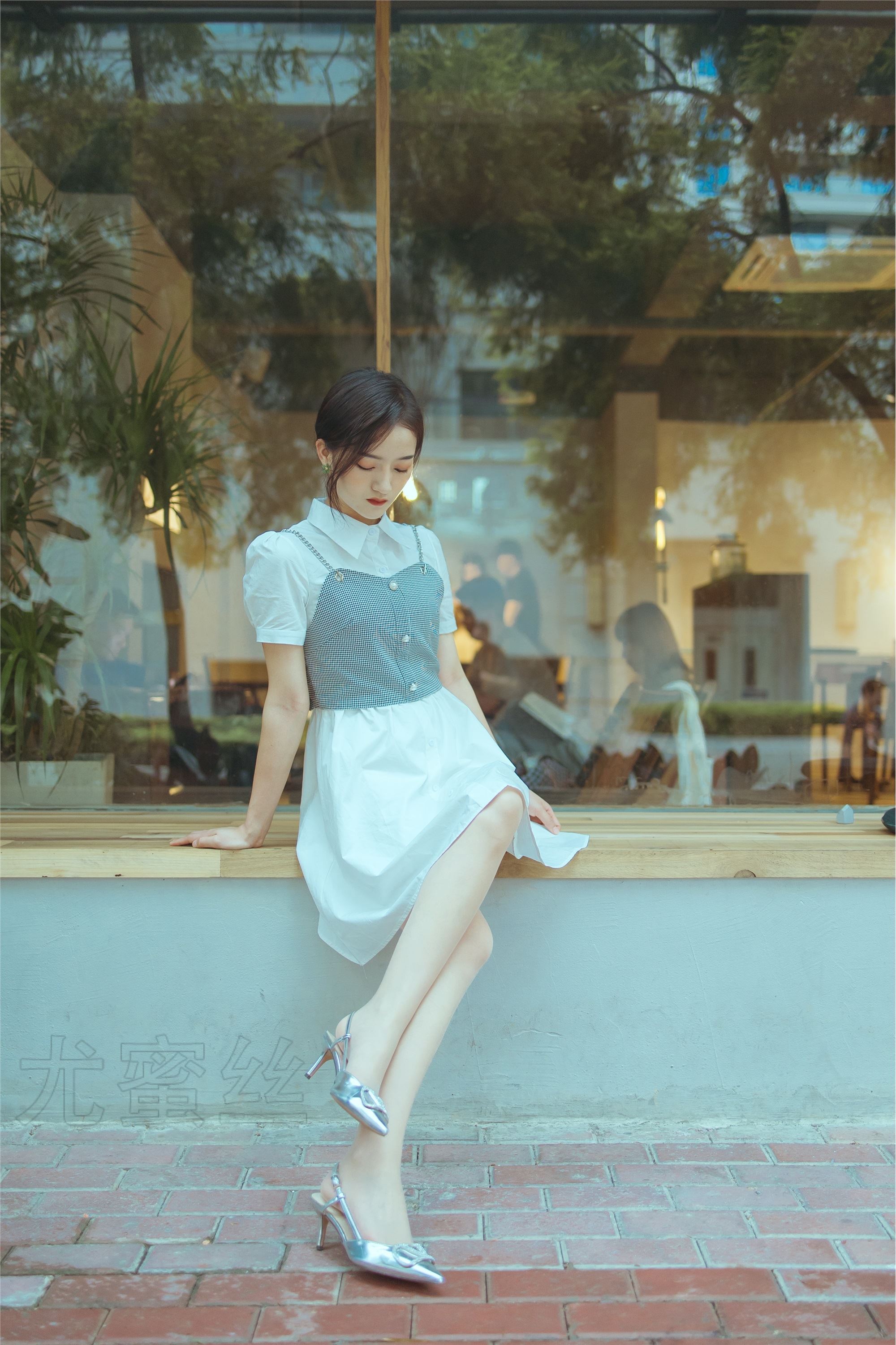 尤蜜丝 穿搭写真 NO.057